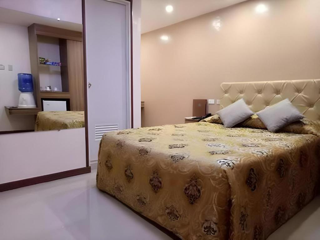 Score Birds Hotel Анхелес Екстериор снимка